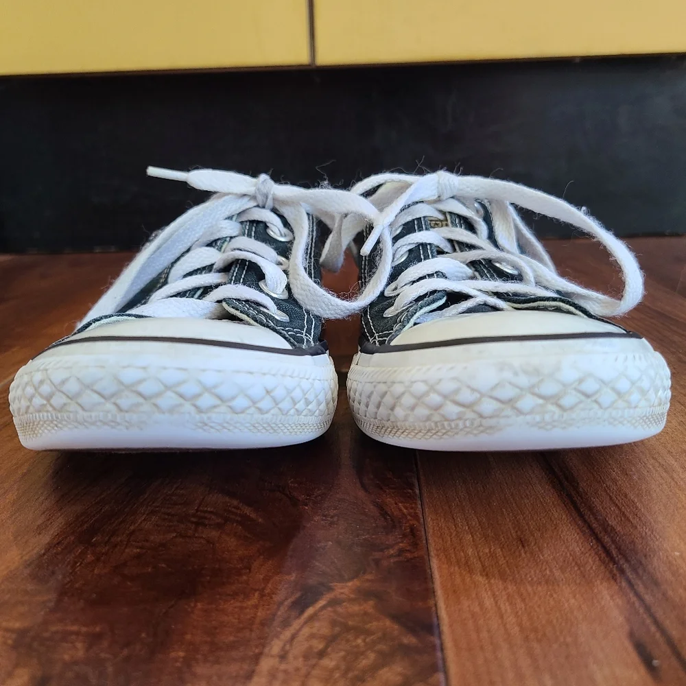 Converse Chuck Taylor Sneakers All Star OX Black 3J235‎ Youth Size 1